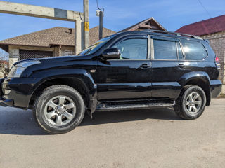 Toyota Land Cruiser Prado foto 3