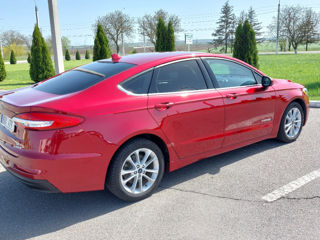 Ford Fusion foto 4