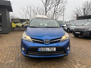 Toyota Verso foto 2