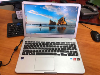 Samsung NP550XTA-K01US