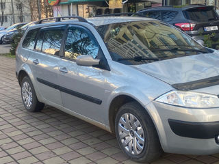 Renault Megane foto 2