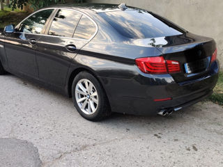 BMW 5 Series foto 3