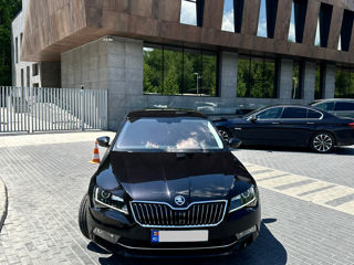 Skoda Superb foto 2