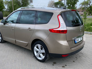 Renault Grand Scenic foto 3