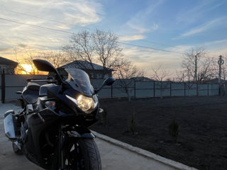 Suzuki GSX250R foto 1