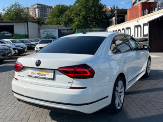 Volkswagen Passat foto 4