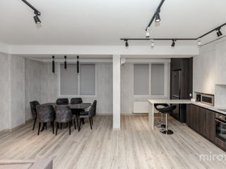 Apartament cu 2 camere, 70 m², Centru, Chișinău foto 1