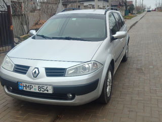 Renault Megane foto 2