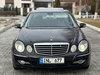 Mercedes E-Class foto 2