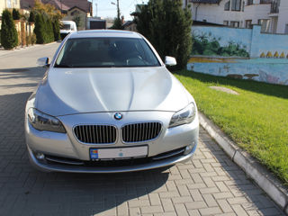 BMW 5 Series foto 2