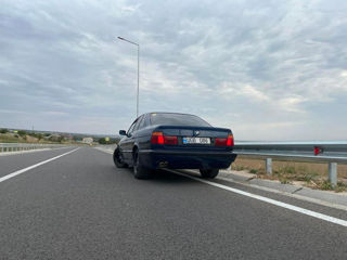 BMW 5 Series foto 4