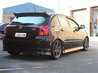 Toyota тюнинг, спойлер, накладки на пороги, накладка на бампер, фары, тюнинг тойота стопы, оптика foto 1
