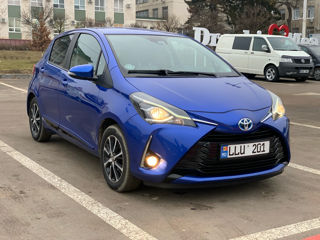 Toyota Yaris foto 2