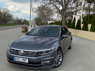 Volkswagen Passat foto 2