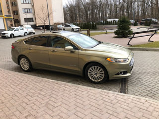 Ford Fusion foto 3