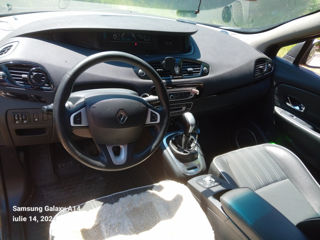 Renault Grand Scenic foto 3