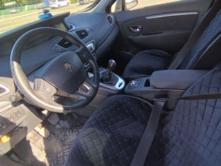 Renault Grand Scenic foto 9