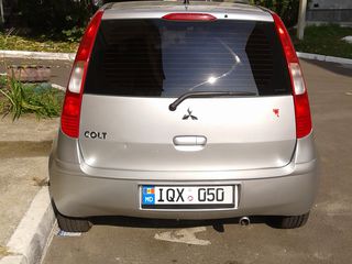 Mitsubishi Colt foto 4