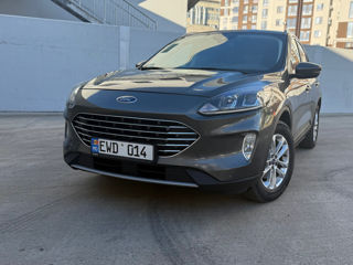 Ford Kuga foto 2