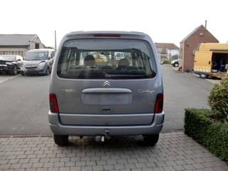 По запчастям Citroen Berlingo 2000год. 1.9TDI foto 2