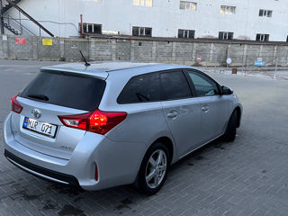 Toyota Auris foto 4