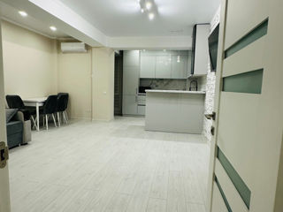 Apartament cu 2 camere, 65 m², Centru, Chișinău foto 5