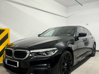 BMW 5 Series foto 2