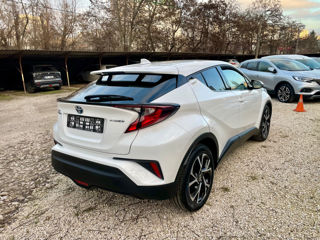 Toyota C-HR foto 4