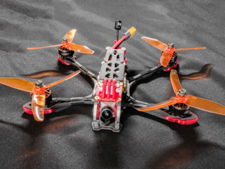 Drone fpv de top cu DJI FPV Fly More Combo (Mode 2) FPV Drone Racing Acum include și drona