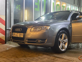 Audi A4 foto 1