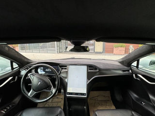 Tesla Model S foto 8