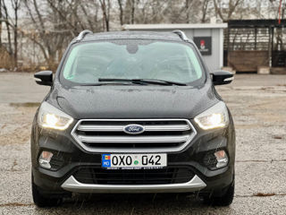 Ford Kuga foto 2