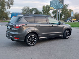 Ford Kuga foto 2