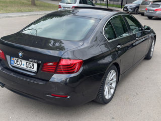 BMW 5 Series foto 4