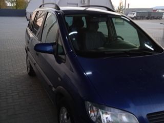 Opel Zafira foto 3