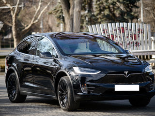 Tesla Model X foto 4