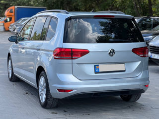 Volkswagen Touran foto 5