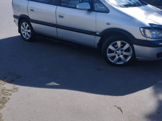 Opel Zafira foto 7