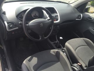 Peugeot 206 foto 5