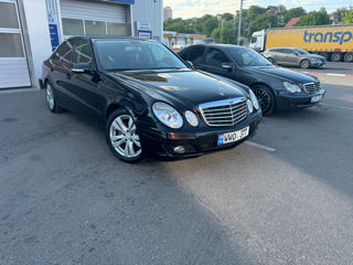 Mercedes E-Class foto 2