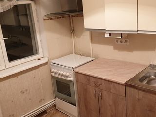 Spre chirie apartament cu 2 odăi la doar 180 euro sec.Botanica linga Muncesti str.Causeni. foto 3