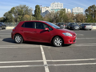 Toyota auris liber pentru chirie foto 10