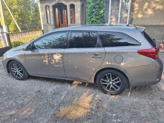 Toyota Auris foto 4