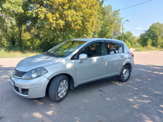 Nissan Tiida foto 6