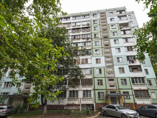 Apartament cu 2 camere, 70 m², Botanica, Chișinău foto 19