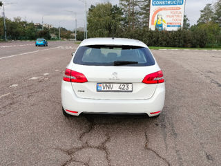 Peugeot 308 foto 6