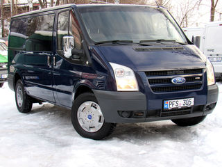 Ford Tranzit foto 1