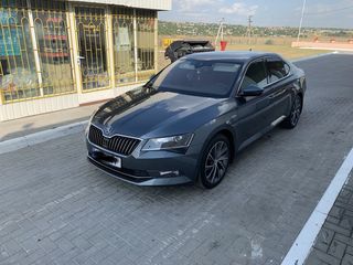 Skoda Superb foto 4