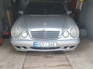 Mercedes E-Class foto 5