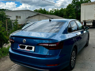 Volkswagen Jetta foto 4